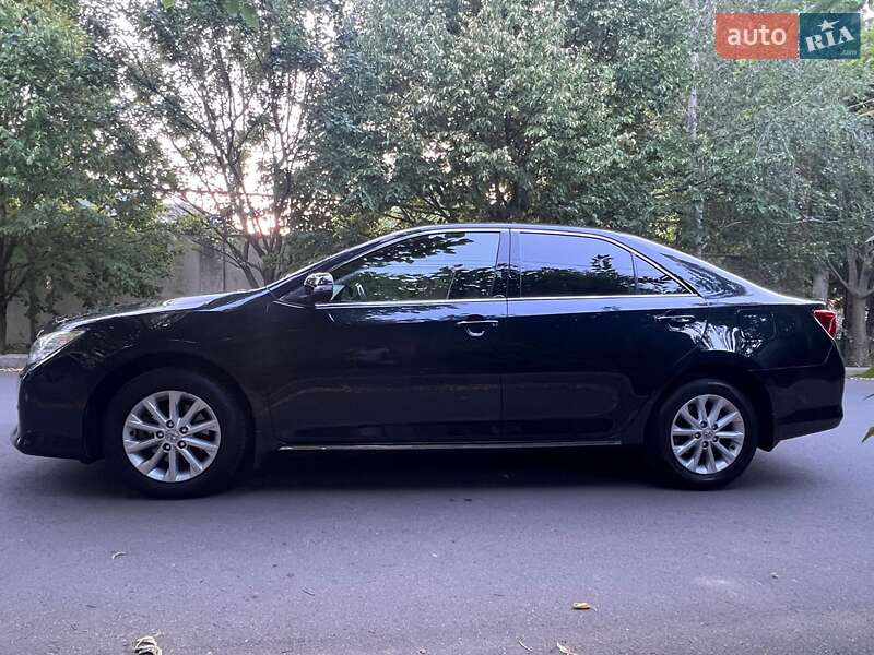 Седан Toyota Camry 2014 в Одессе