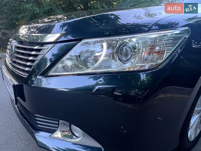 Седан Toyota Camry 2014 в Одессе