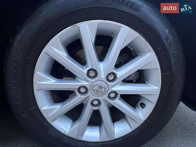 Седан Toyota Camry 2014 в Одессе