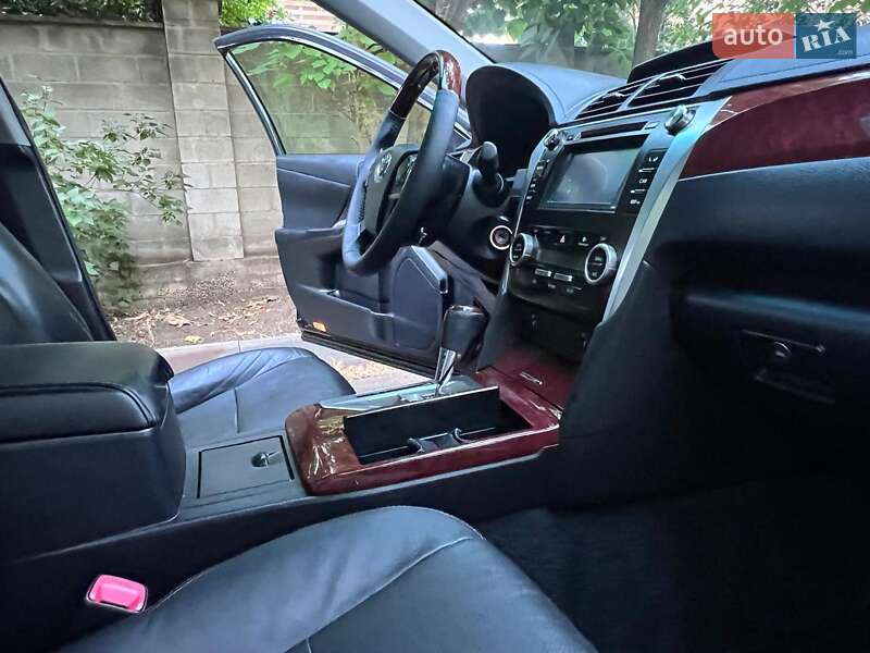 Седан Toyota Camry 2014 в Одессе