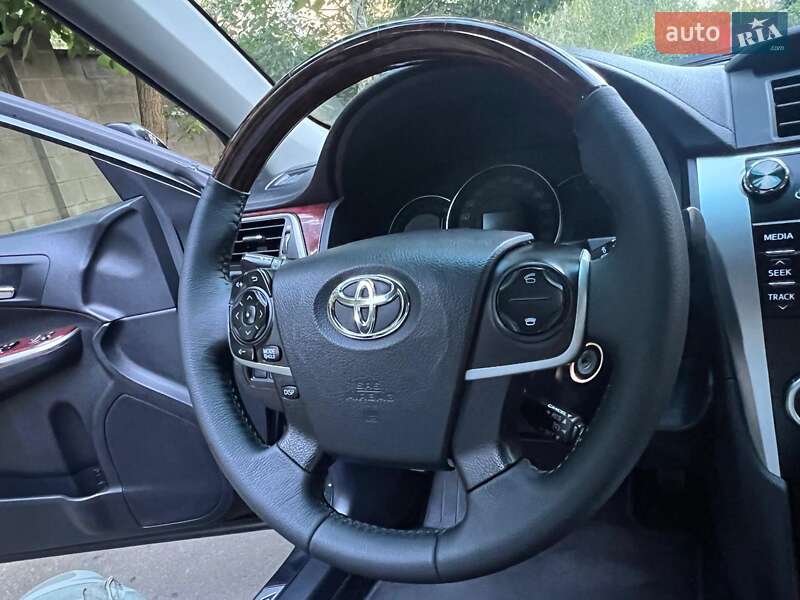 Седан Toyota Camry 2014 в Одессе