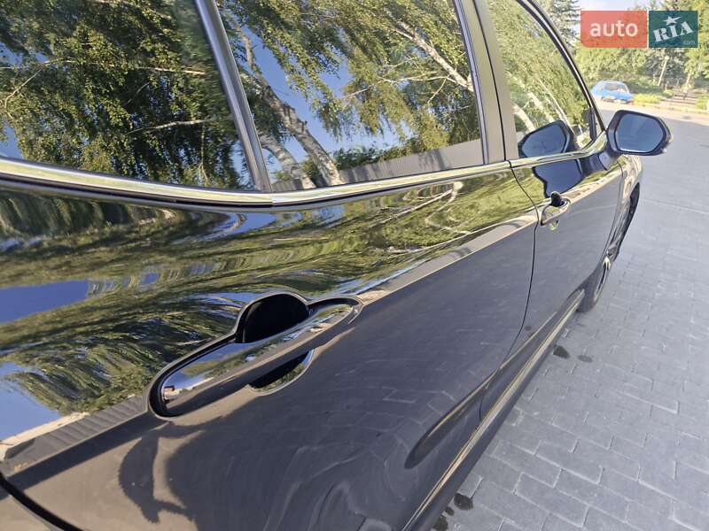 Седан Toyota Camry 2018 в Миргороде