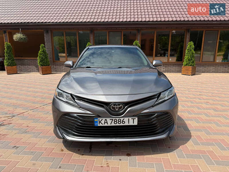 Toyota Camry 2020