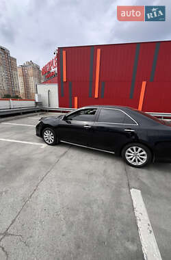 Седан Toyota Camry 2012 в 