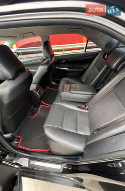 Седан Toyota Camry 2012 в 