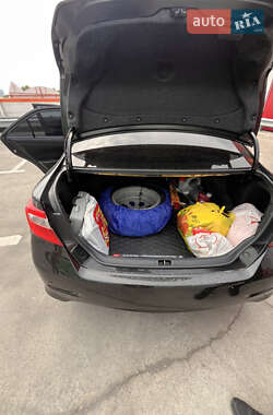 Седан Toyota Camry 2012 в 