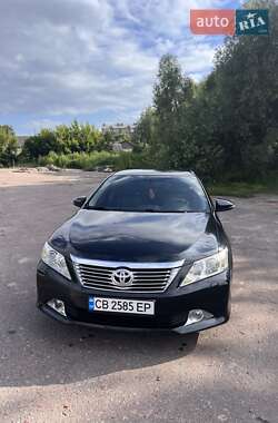 Седан Toyota Camry 2012 в Прилуках