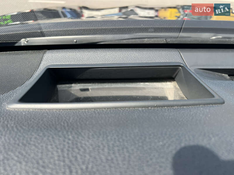 Седан Toyota Camry 2018 в Киеве