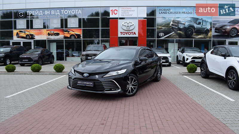 Toyota Camry 2024