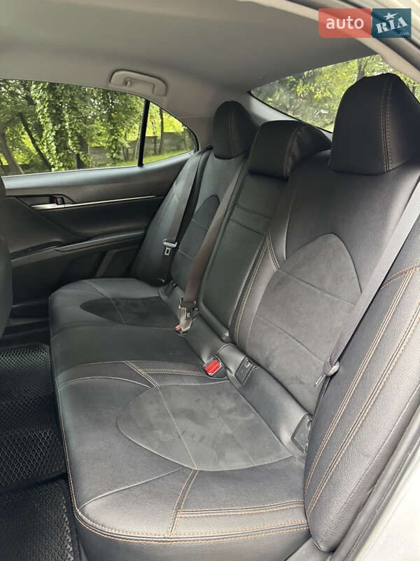 Седан Toyota Camry 2018 в Тернополе фото 15 Седан Toyota Camry 2018 в Тернополе