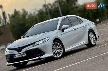 Седан Toyota Camry 2018 в Кривому Розі