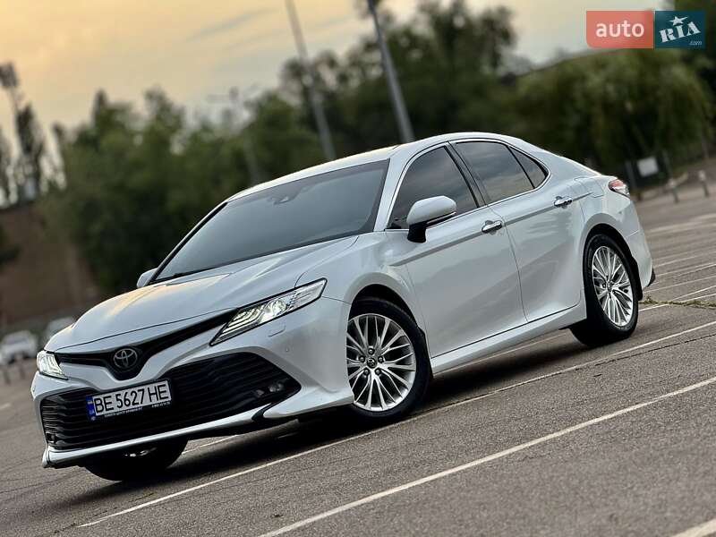 Toyota Camry 2018
