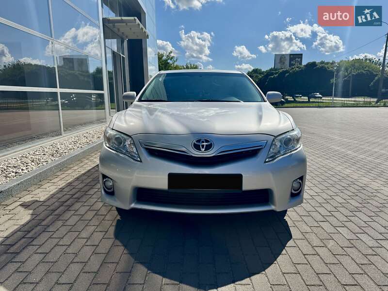 Седан Toyota Camry 2011 в Києві