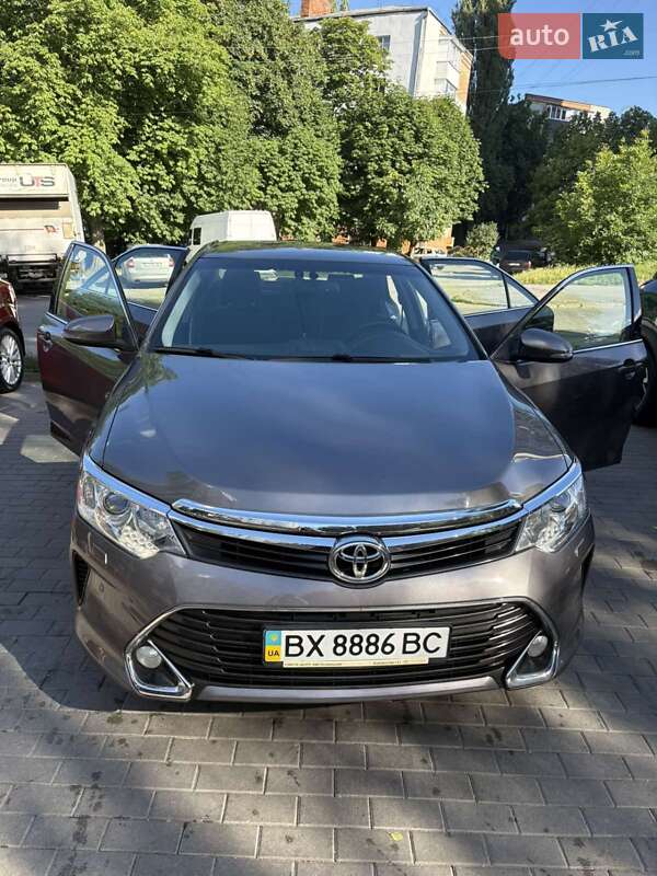 Toyota Camry 2017