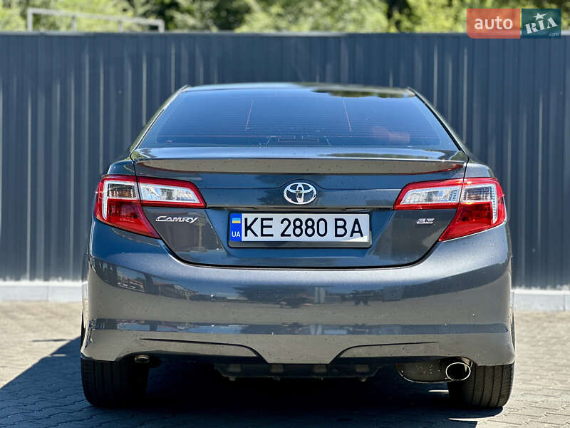 Седан Toyota Camry 2012 в Кам'янському