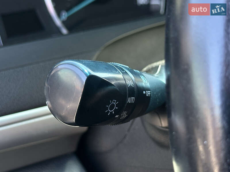 Седан Toyota Camry 2012 в Кам'янському