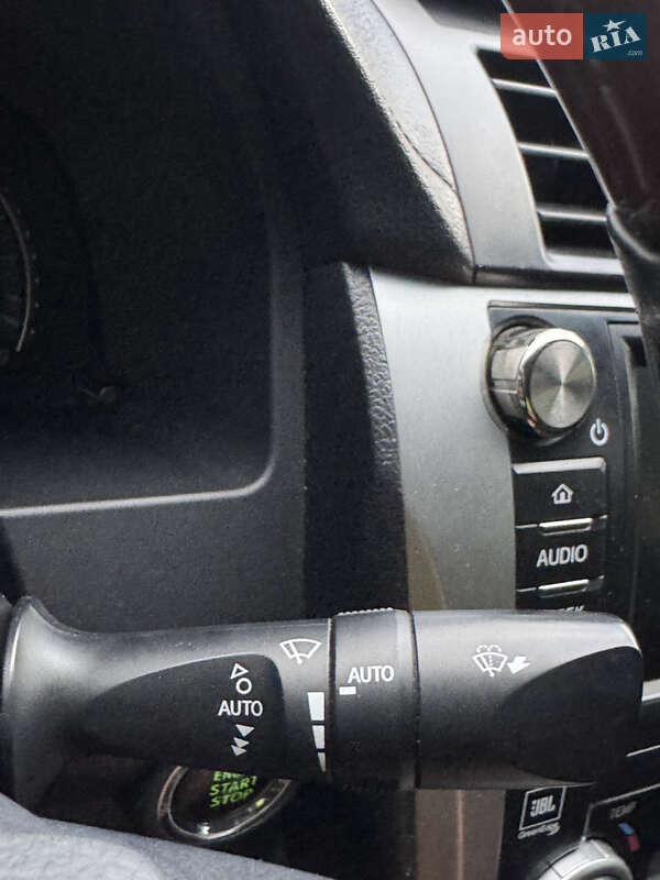 Седан Toyota Camry 2011 в Киеве