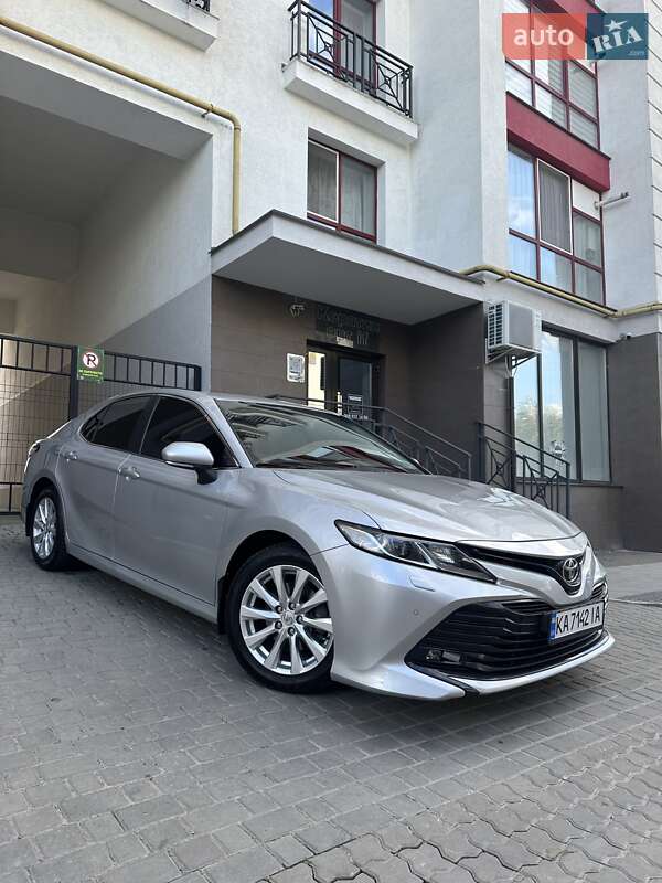 Седан Toyota Camry 2018 в Івано-Франківську фото 2 Седан Toyota Camry 2018 в Івано-Франківську
