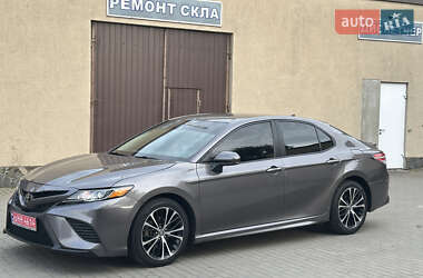 Седан Toyota Camry 2020 в Владимире