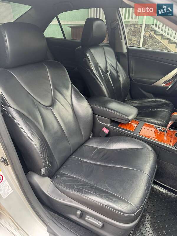 Седан Toyota Camry 2007 в Виннице