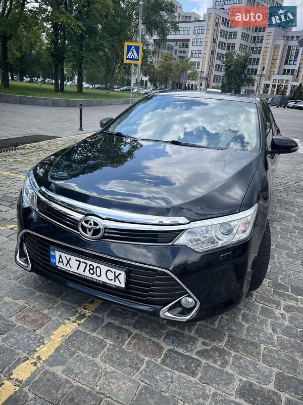 Toyota Camry 2017