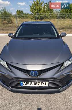 Седан Toyota Camry 2021 в Дніпрі