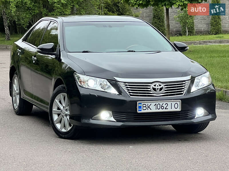 Toyota Camry 2011