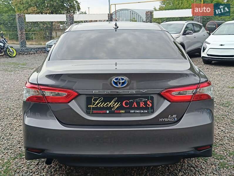 Седан Toyota Camry 2019 в Одессе