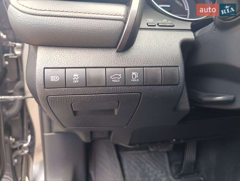 Седан Toyota Camry 2019 в Одессе