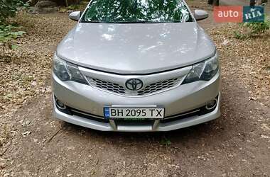Седан Toyota Camry 2014 в Одесі