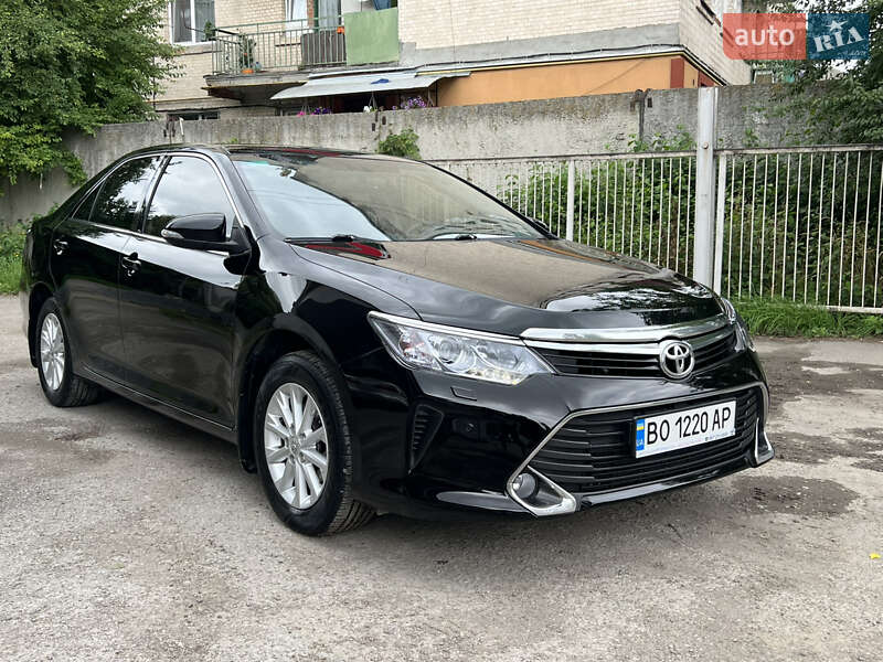 Toyota Camry 2017