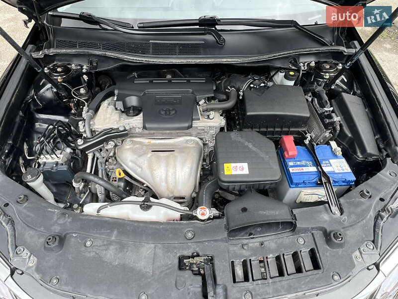 Седан Toyota Camry 2017 в Тернополі
