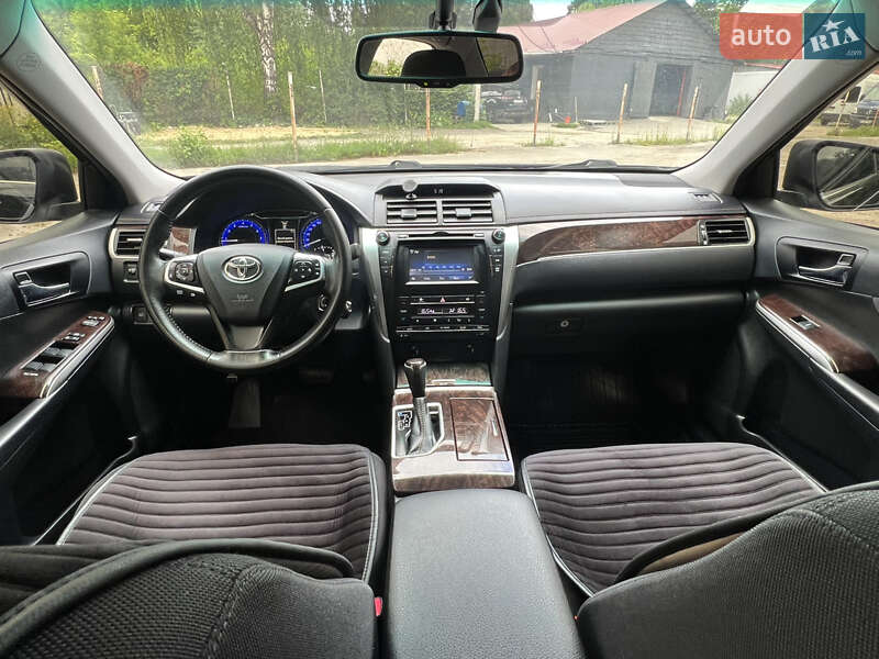 Седан Toyota Camry 2017 в Тернополі