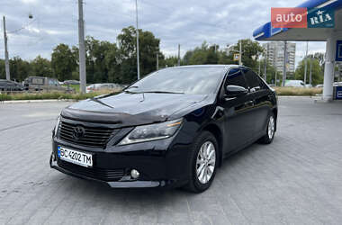 Седан Toyota Camry 2011 в Львове