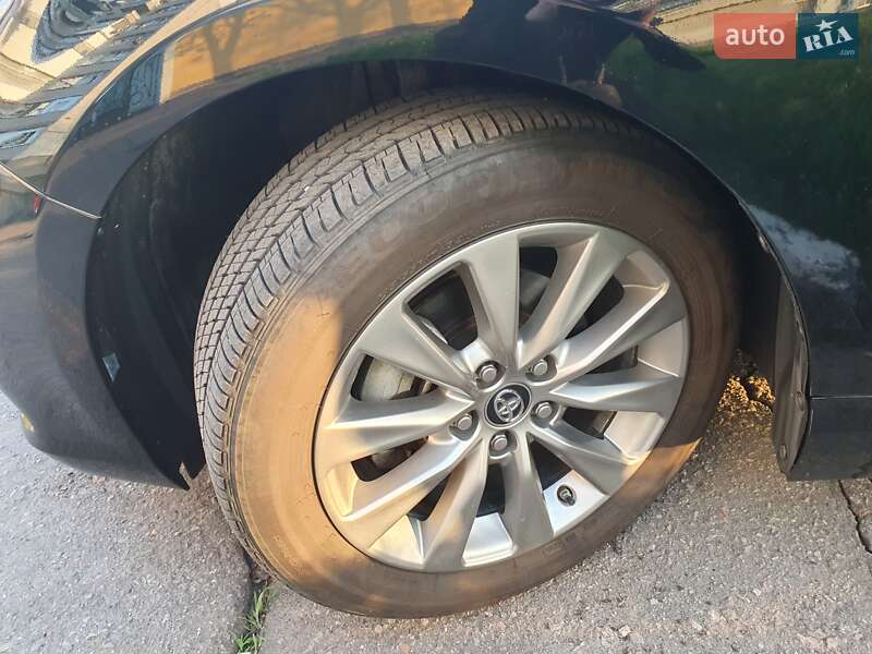 Седан Toyota Camry 2017 в Кременчуці