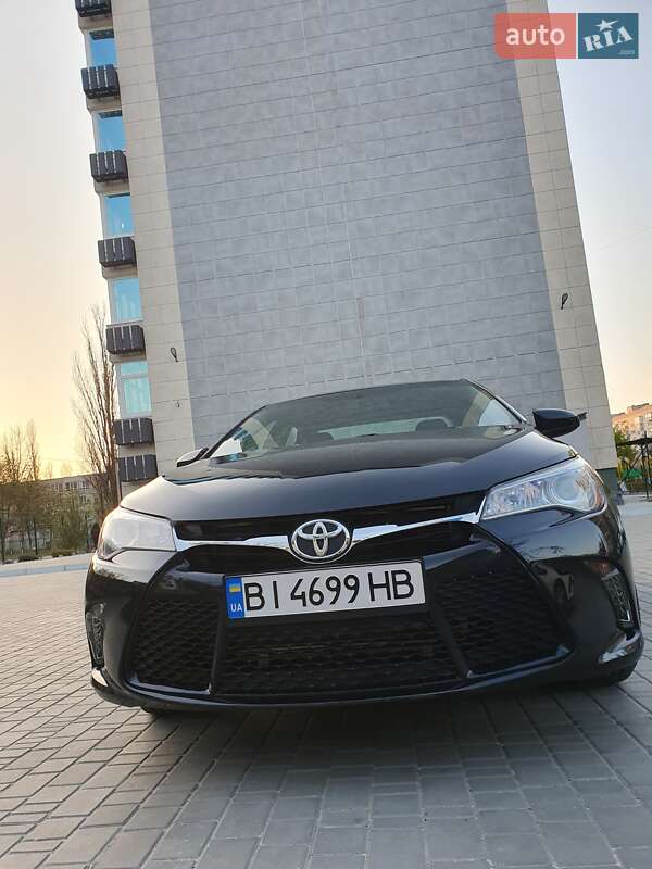 Седан Toyota Camry 2017 в Кременчуці