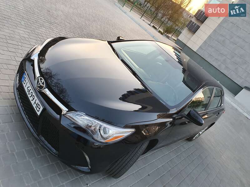 Седан Toyota Camry 2017 в Кременчуці