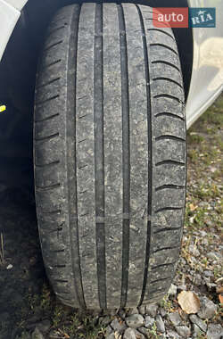 Седан Toyota Camry 2015 в Покрове