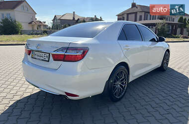 Седан Toyota Camry 2016 в 