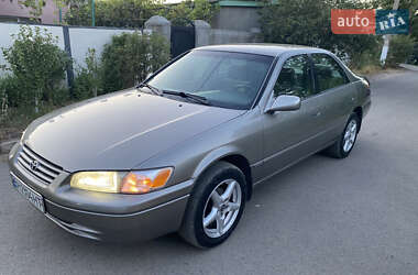 Седан Toyota Camry 1999 в Одесі
