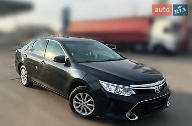 Седан Toyota Camry 2016 в Луцке