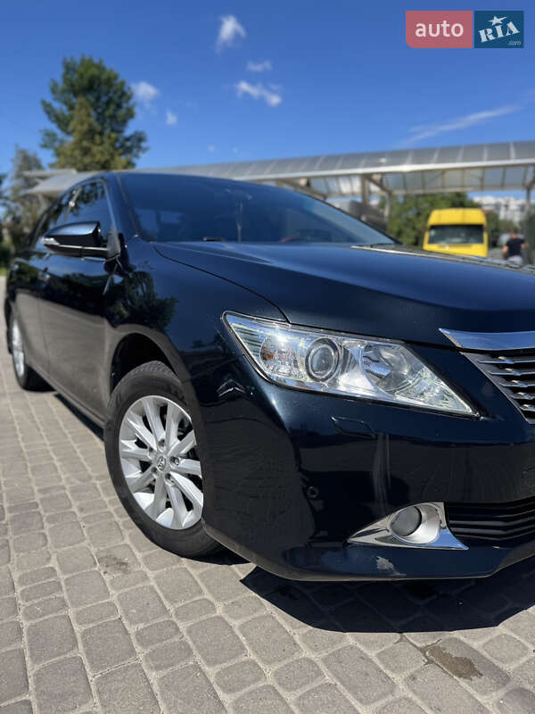 Седан Toyota Camry 2013 в Львове фото 2 Седан Toyota Camry 2013 в Львове