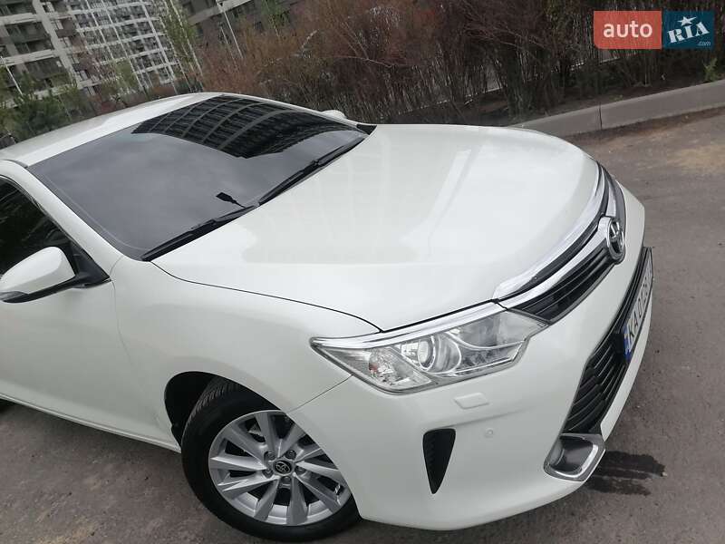 Toyota Camry 2015