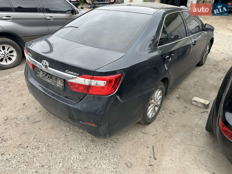 Toyota Camry 2011