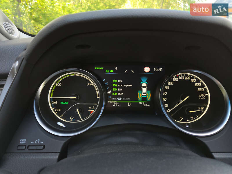 Седан Toyota Camry 2021 в Снятині