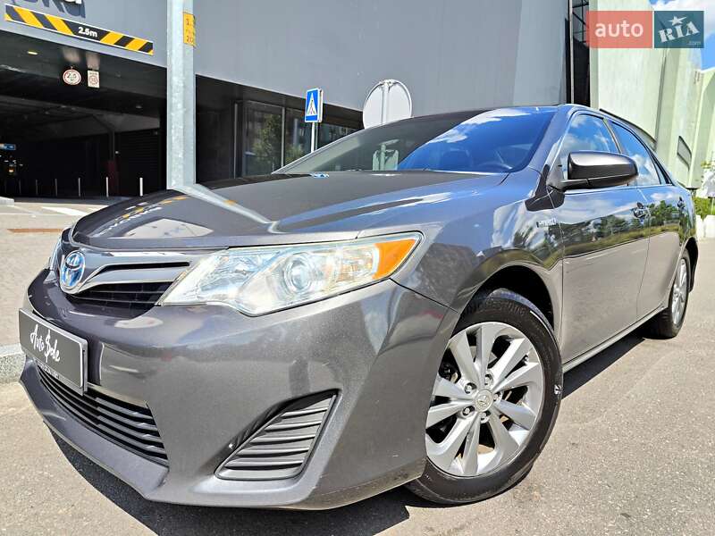 Toyota Camry 2012