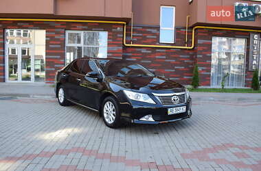 Седан Toyota Camry 2012 в Житомире