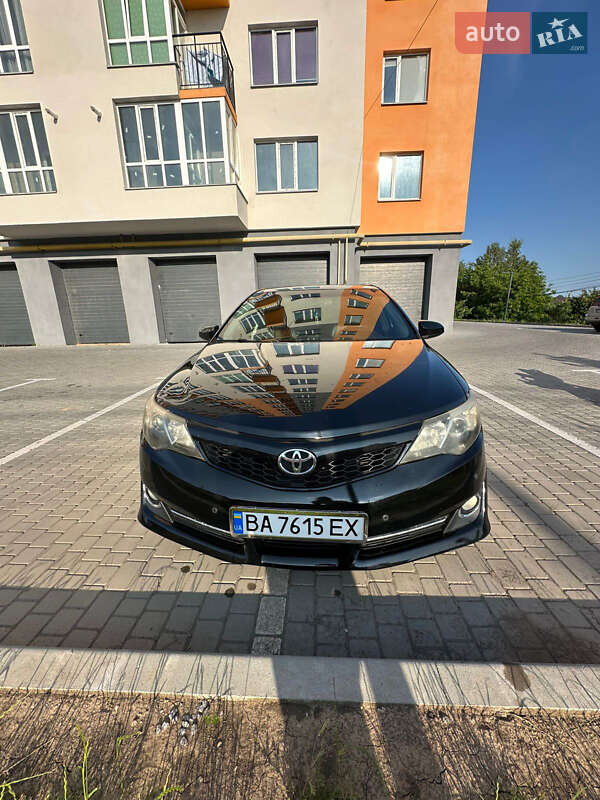 Toyota Camry 2012
