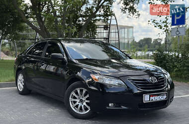 Седан Toyota Camry 2007 в Киеве