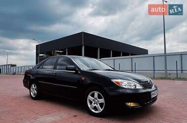 Седан Toyota Camry 2002 в Полтаве